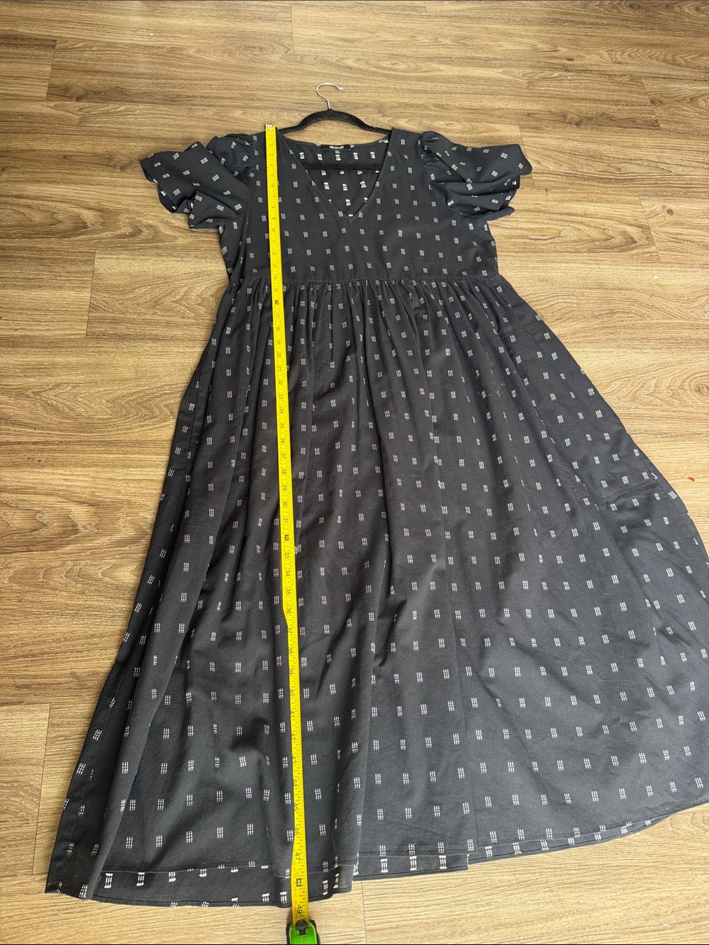 Madewell Dobby Puff-Sleeve V-Neck Midi Dress Size: M - Picture 8 of 8